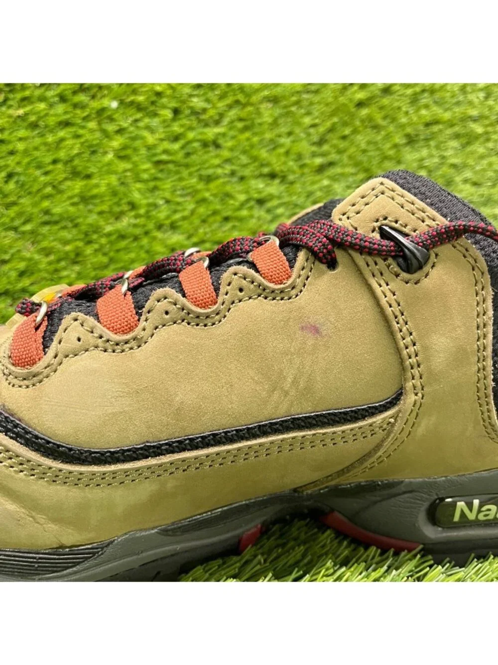 Nautilus N1392 Mens Size 10.5E Brown Black Athletic Steel Toe Safety Work Shoes